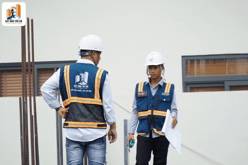 Quản lý tiến độ thi công là một phần quan trọng của chiến lược xây căn hộ dịch vụ không phát sinh chi phí.