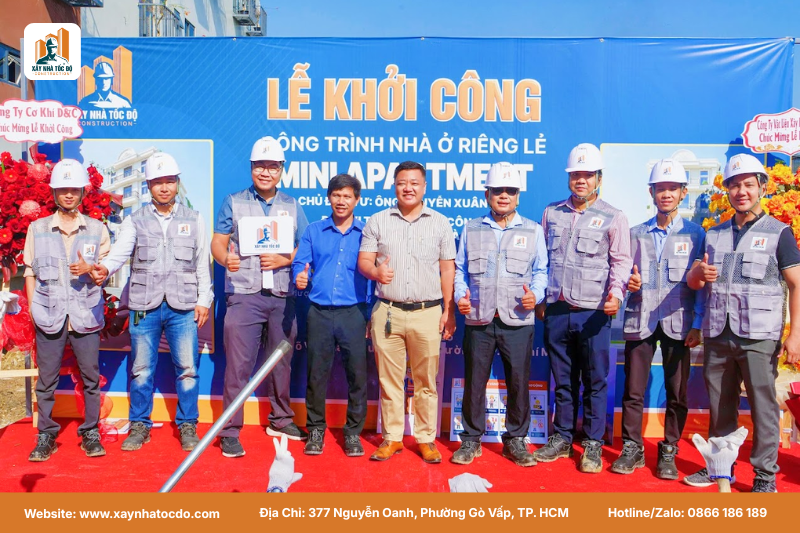 Kỹ sư Xây Nhà Tốc Độ và chủ đầu tư trong lễ khởi công căn hộ dịch vụ Võ Văn Hát Quận 9.