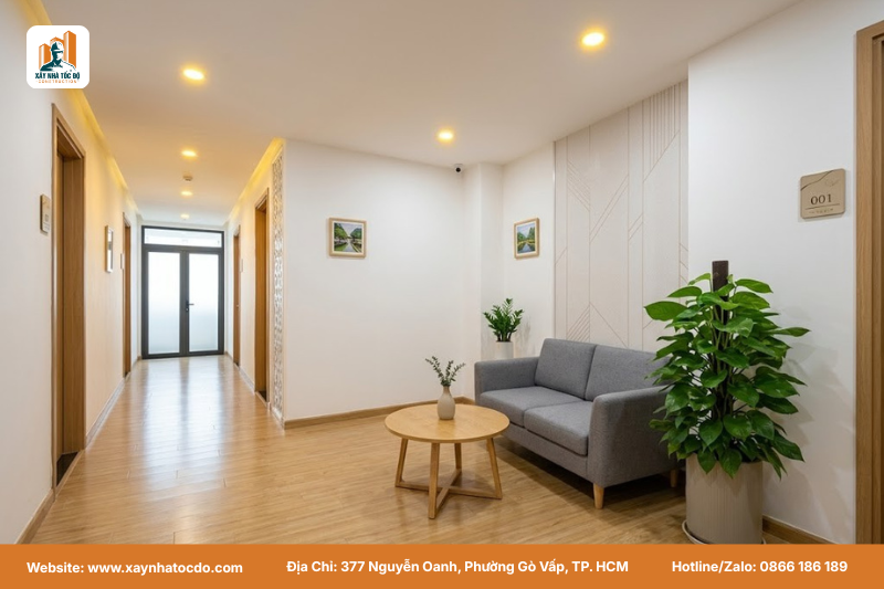 Không gian sảnh chờ CHDV sau khi cải tạo mặt tiền và khu vực sinh hoạt chung.